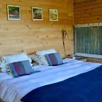 Casa Estero Del Bosque.Villa Cerro Castillo,Aysen